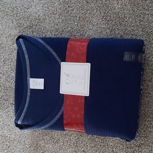 NWT.  Two-Piece Sleep Set BLUE